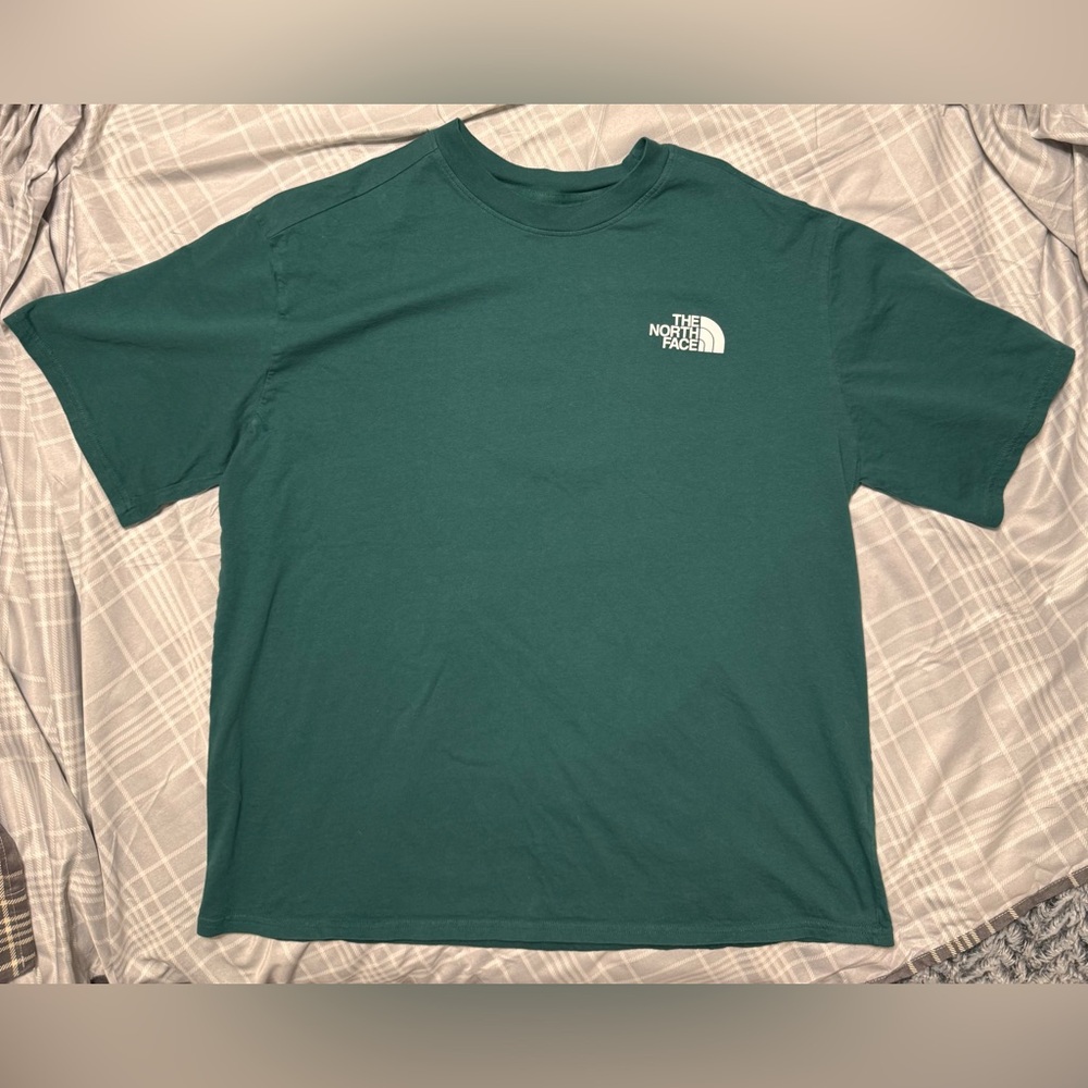 Like New Women’s The North Face Green and White Logo Crew neck T Shirt - Picture 4 of 5